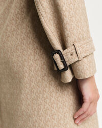 Trenchcoat i jacquard med monogram