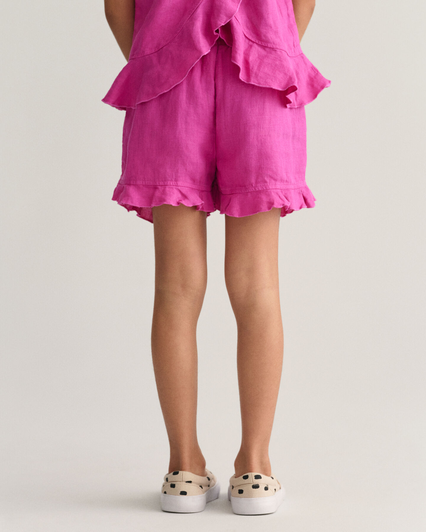 Girls linneshorts med volang