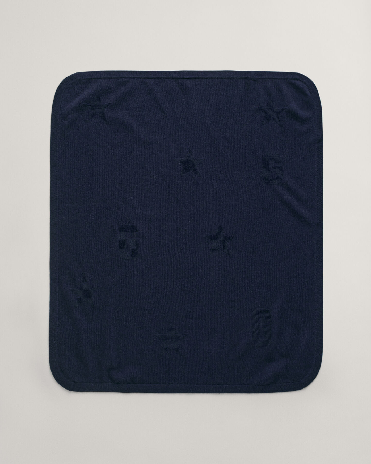 Gåvoset med babyfilt och mössa