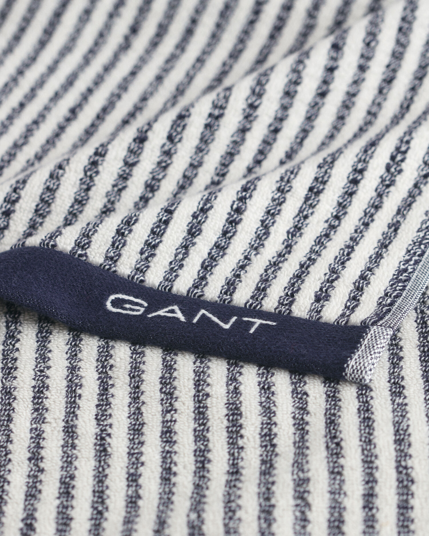 Randig handduk 50 x 70 cm