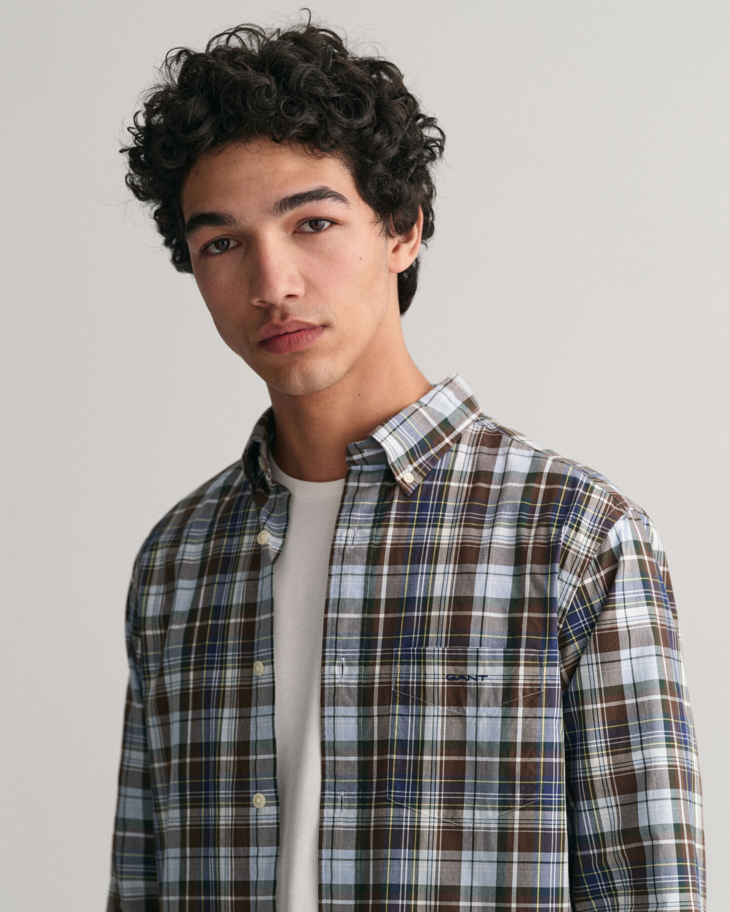 Regular fit poplinskjorta med mellanstora rutor