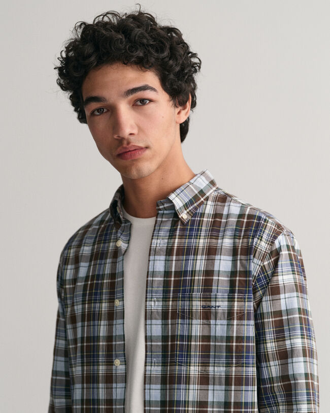 Regular fit poplinskjorta med mellanstora rutor