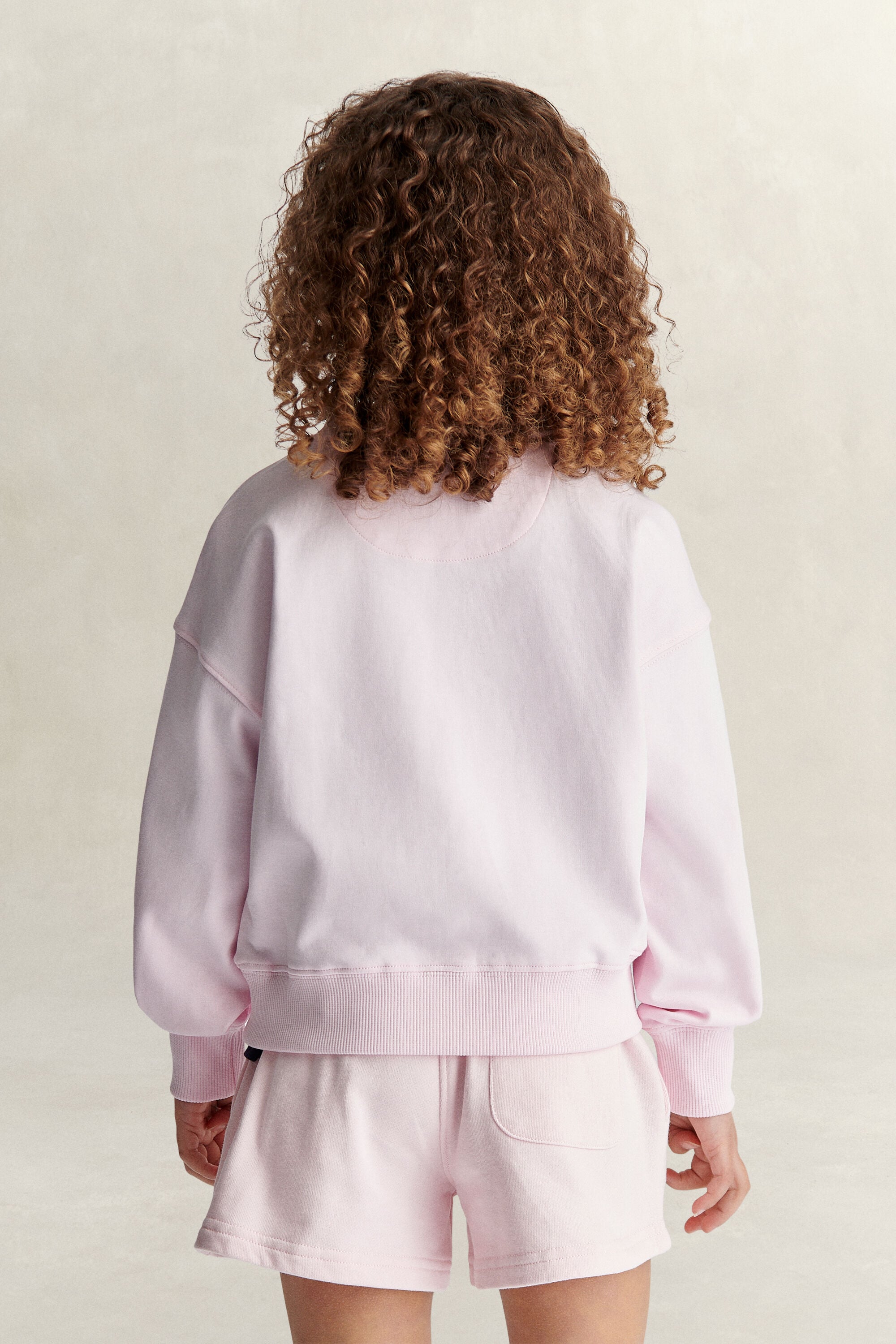 Girls oversized sweatshirt med sköldemblem