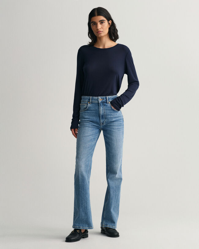 Utställda jeans