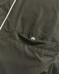 Quiltad medellång vindjacka