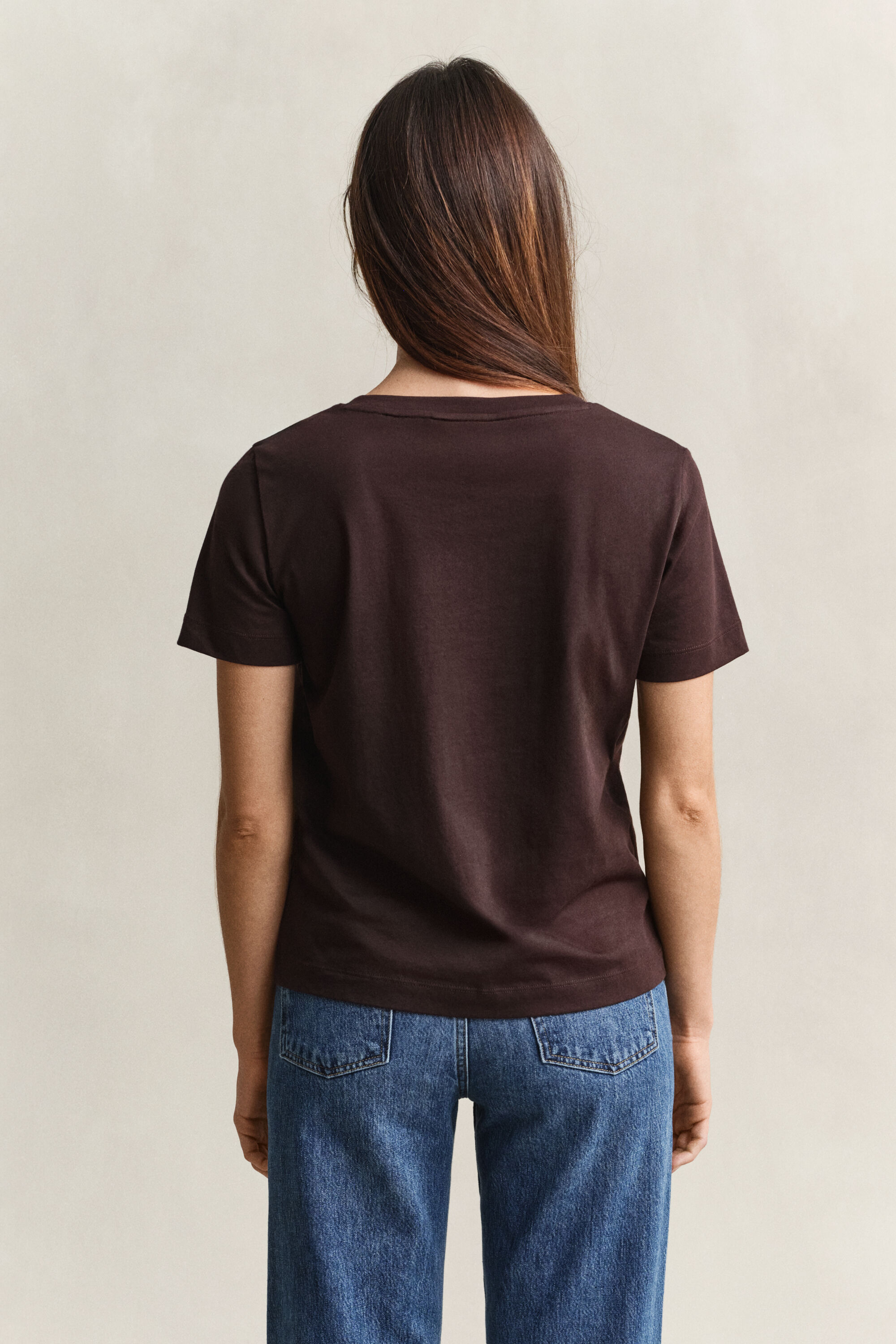 Shield V-ringad T-shirt