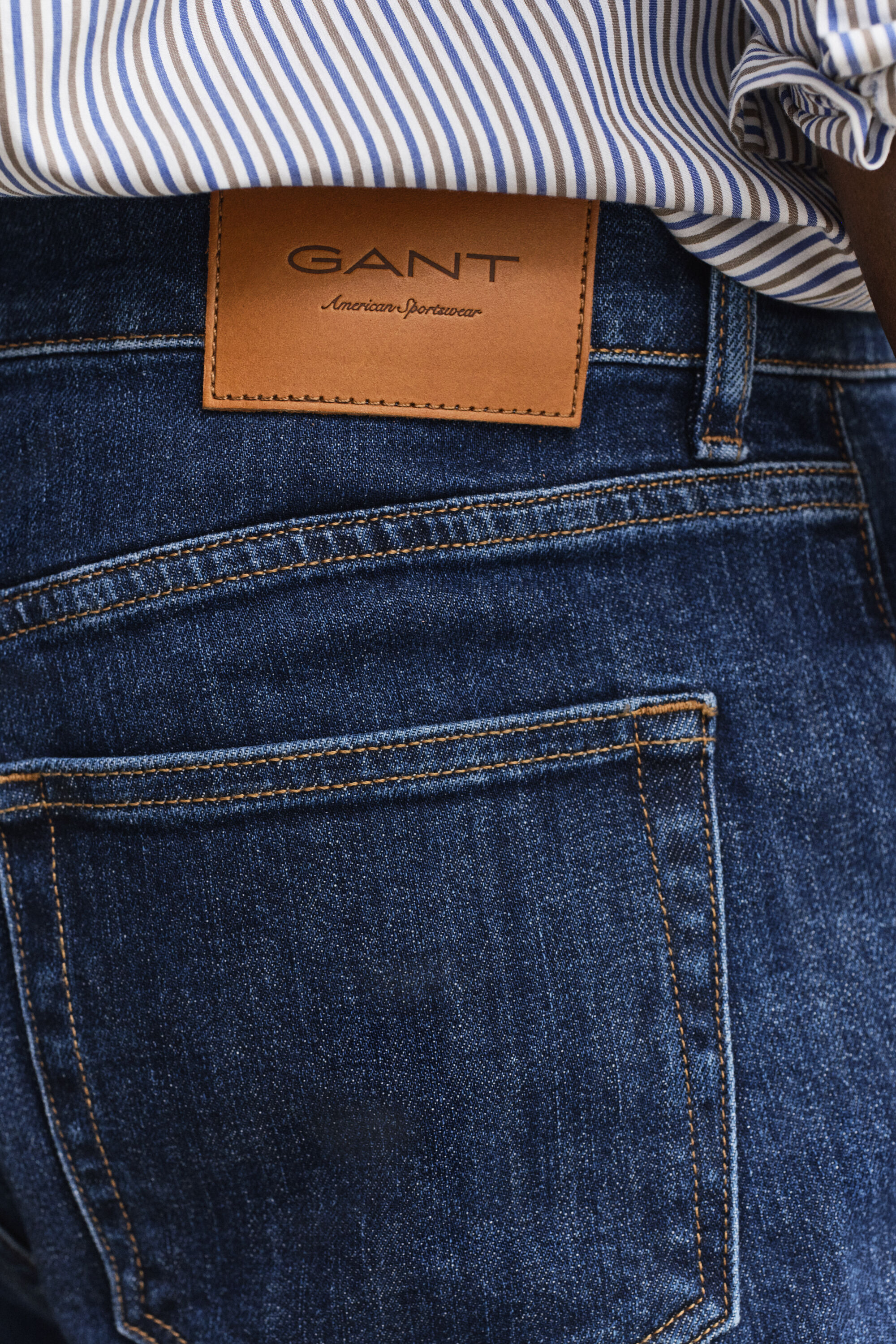 Slim fit jeans i stilren tvätt