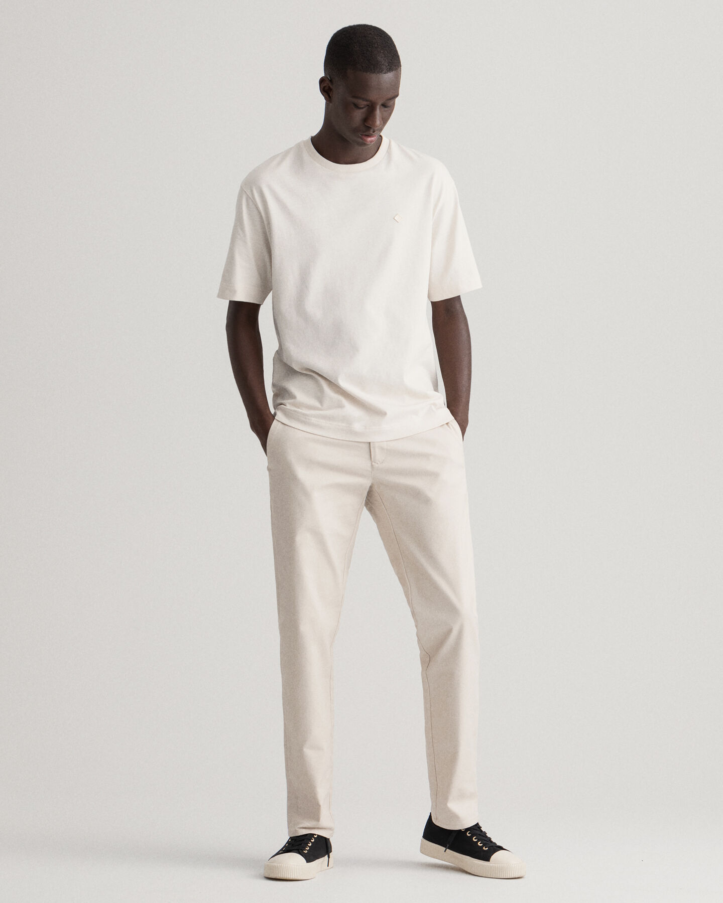 Hallden slim fit Tech Prep™ chinos