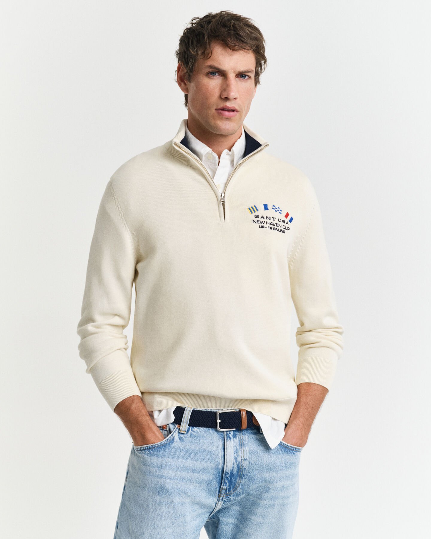 Tr&ouml;ja med half-zip och marina flaggor