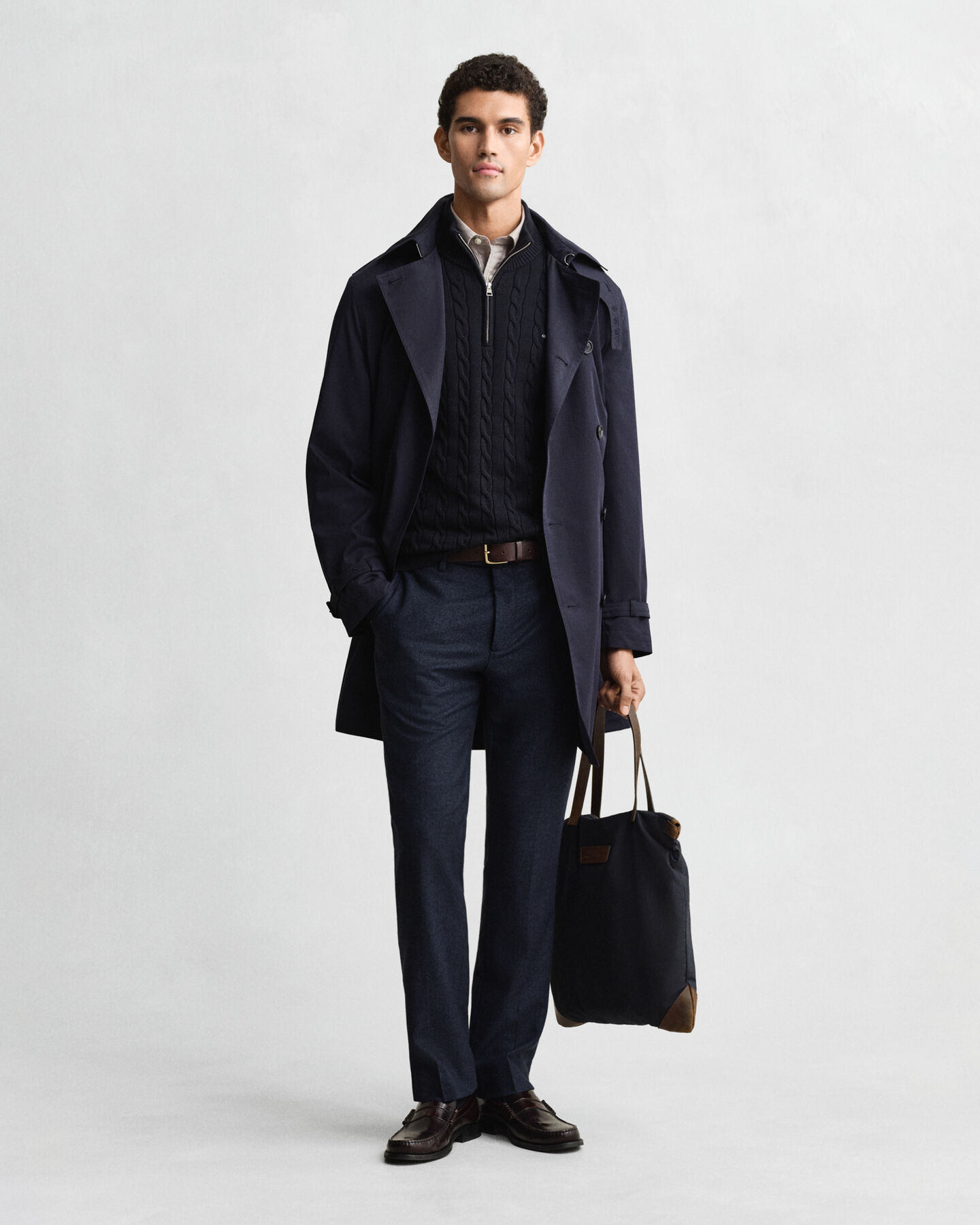 Kabelstickad bomullströja med dragkedja vid halsöppningen