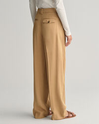 Loose fit chinos med låg midja och vida ben