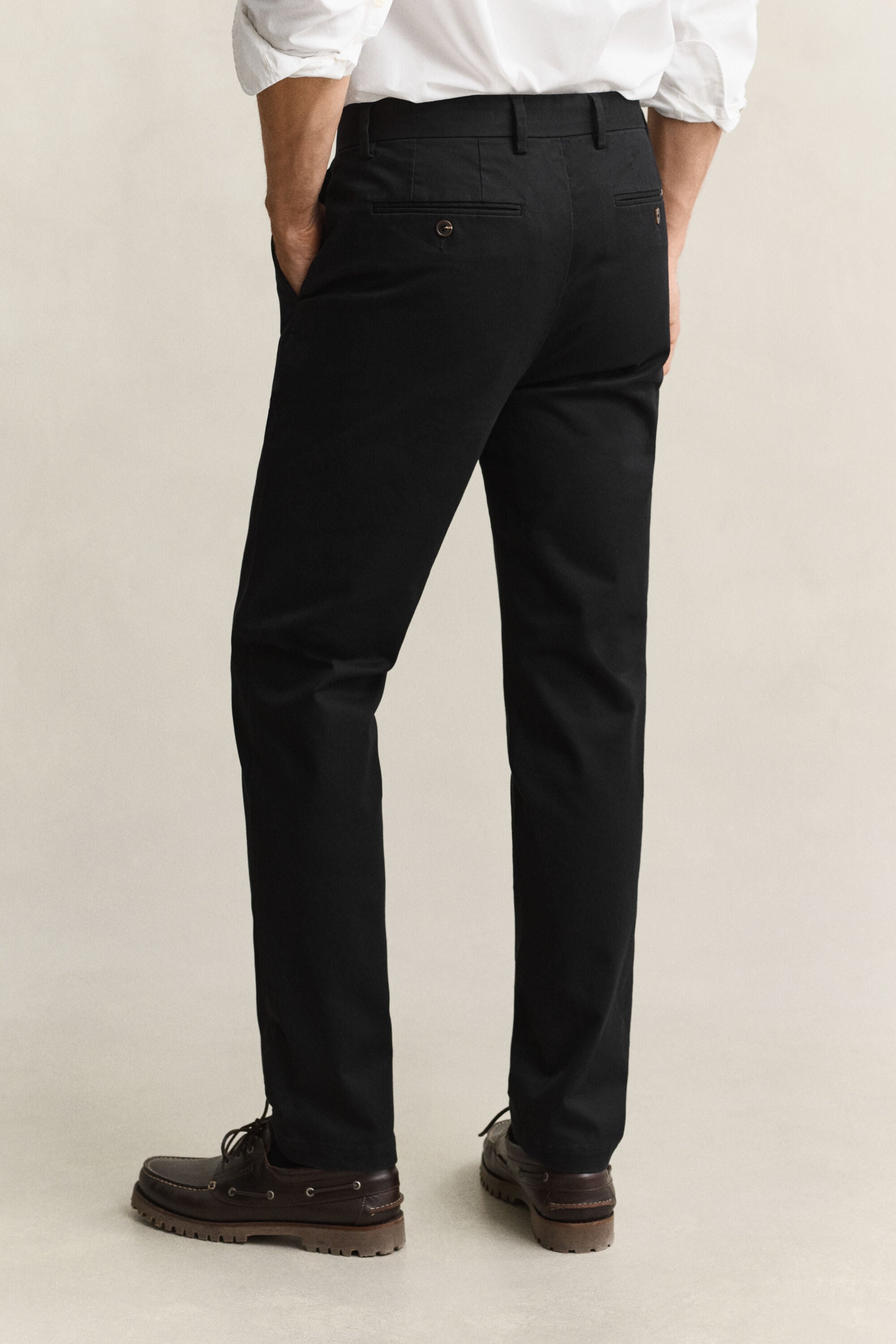 Eleganta chinos med slim fit