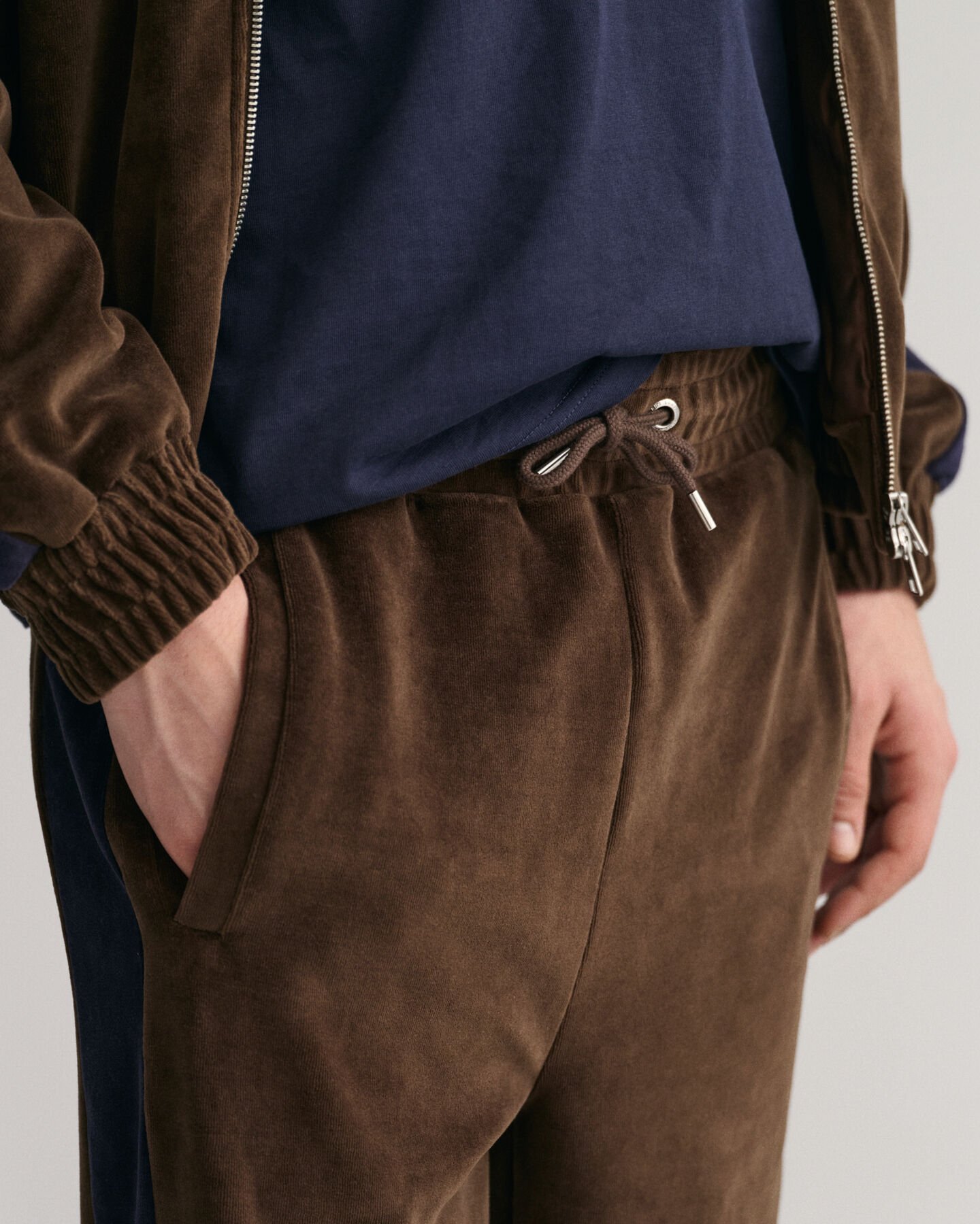 Träningsbyxor i velour