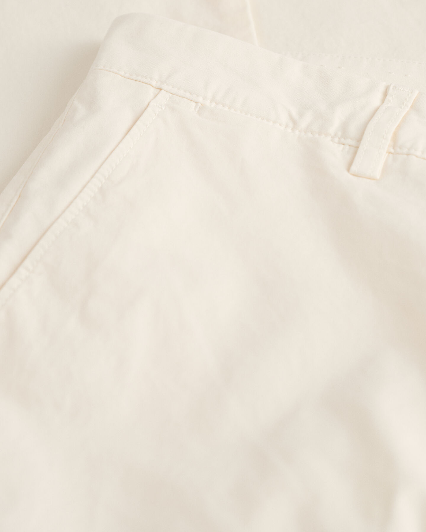 Regular fit Sunfaded chinos