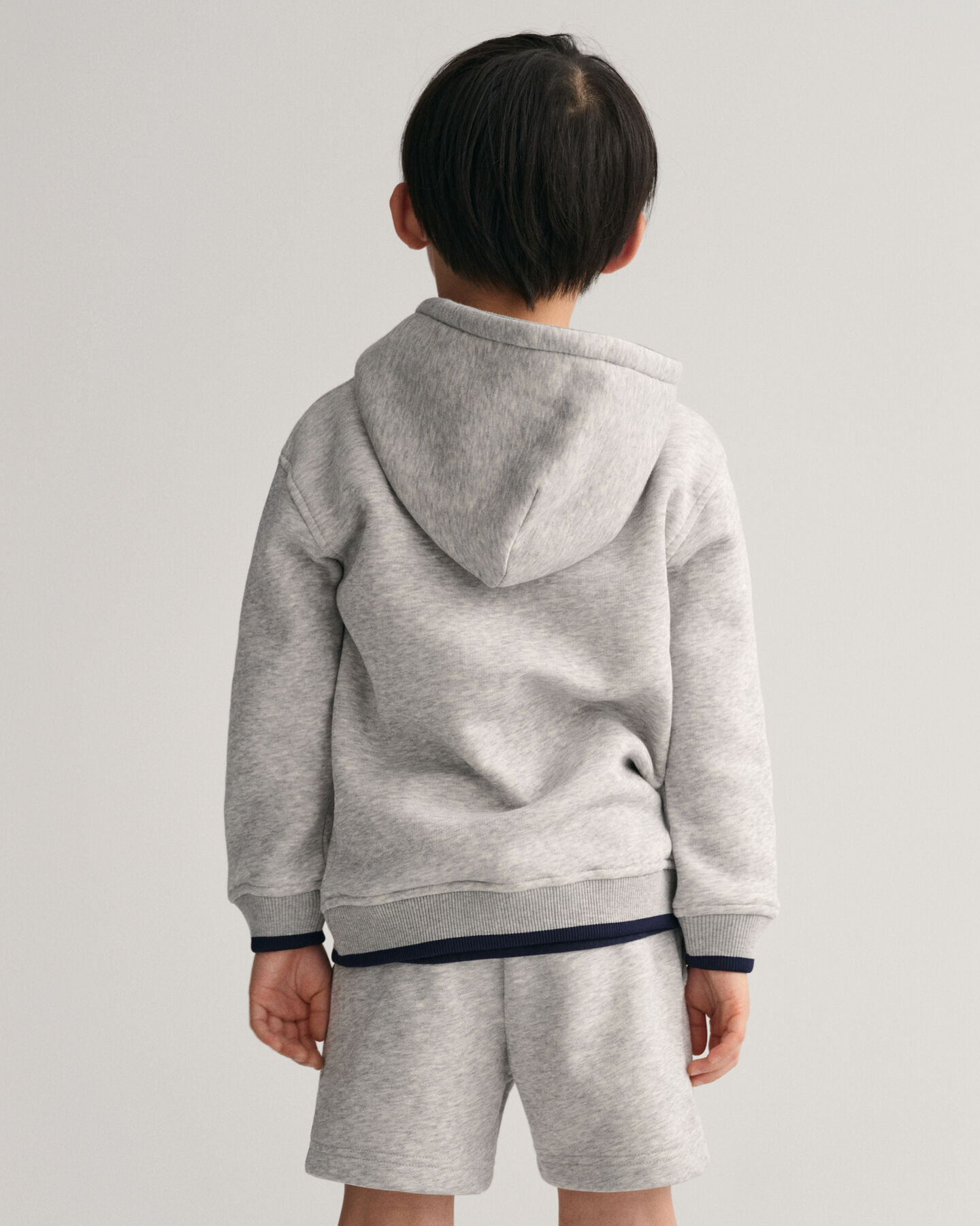 Boys GANT hoodie med broderad palm