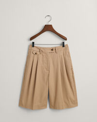 Relaxed fit chinoshorts med veck