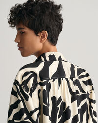 Relaxed fit palmmönstrad kortärmad skjorta