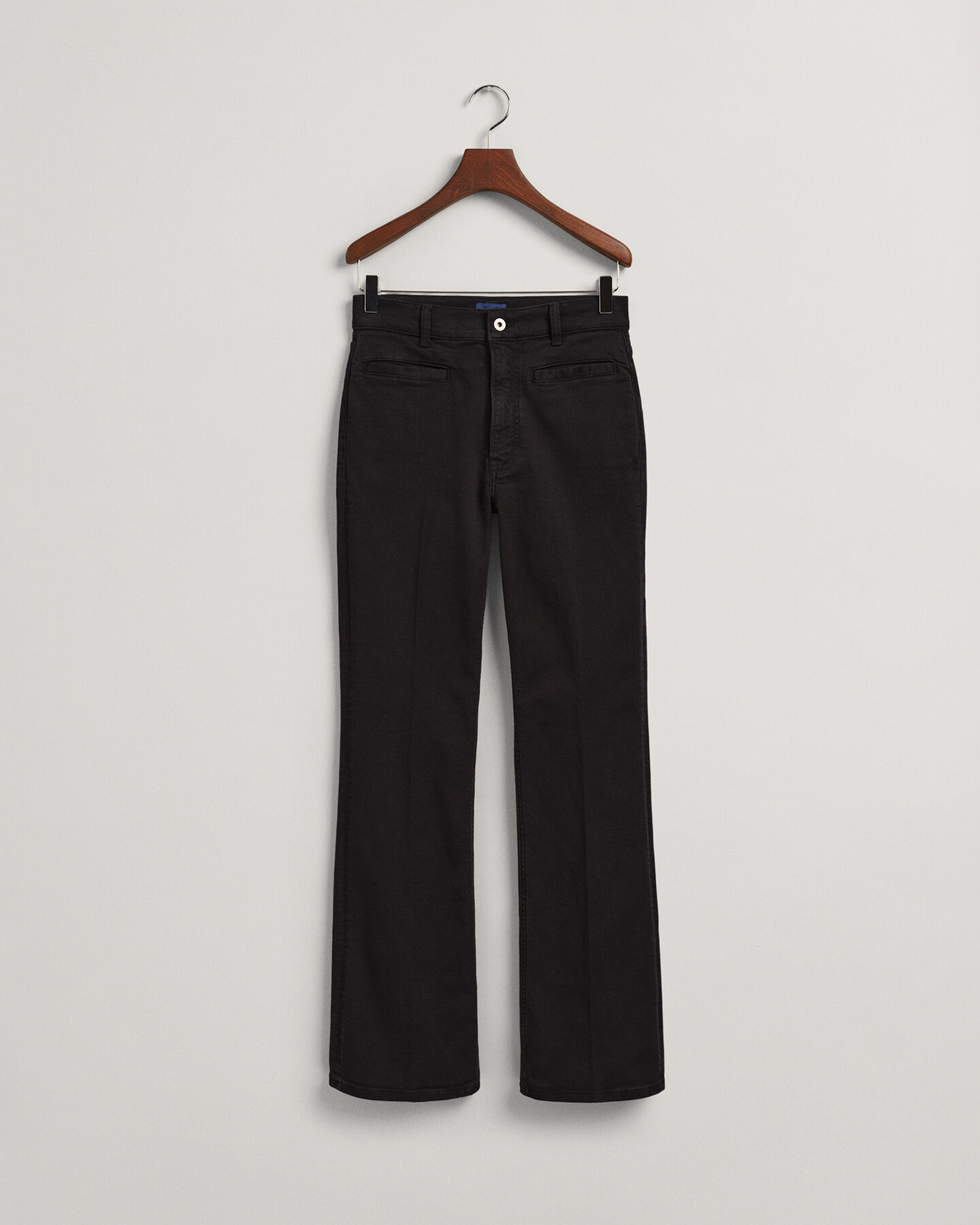 F&auml;rgade utst&auml;llda jeans