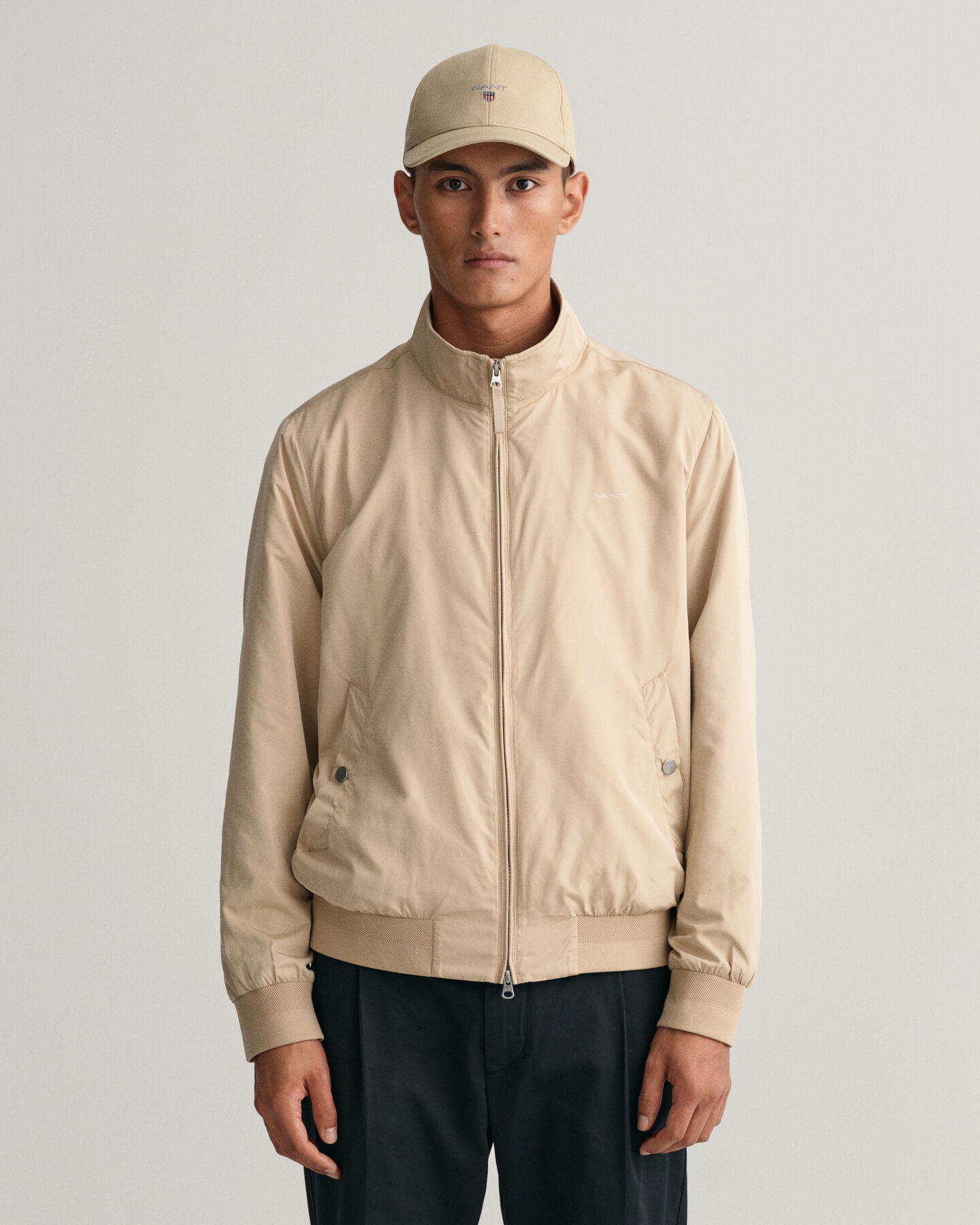 Hög keps i bomullstwill