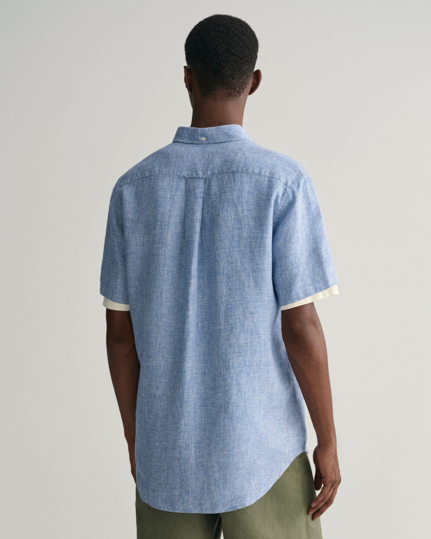 Regular fit kort&auml;rmad hundtandsm&ouml;nstrad linneskjorta