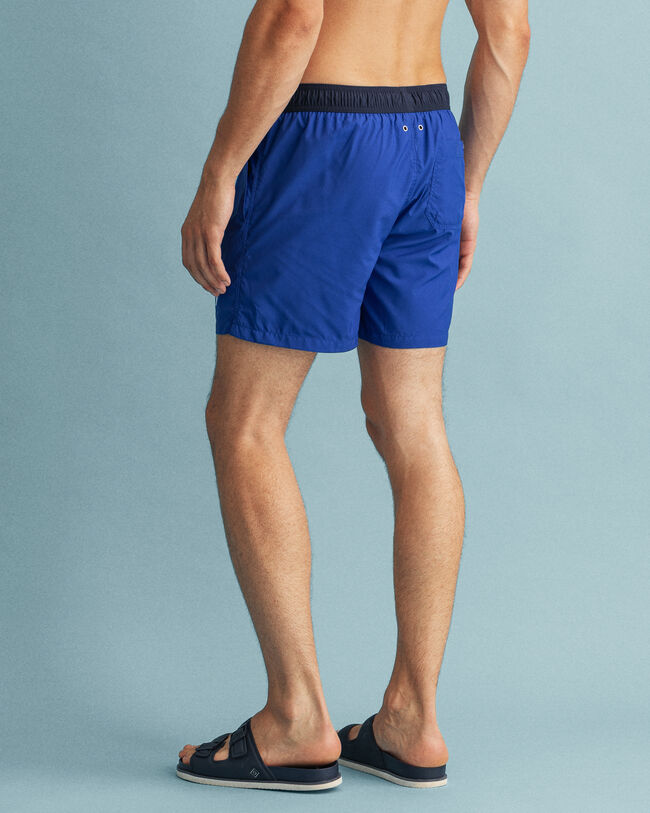 Classic fit Retro Shield badshorts