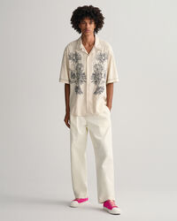 Oversized broderad skjorta med kort ärm