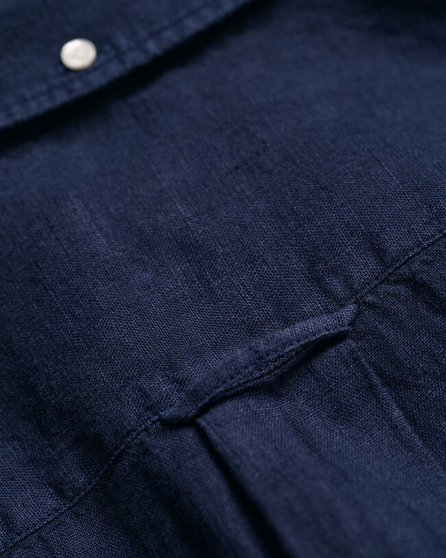 Regular fit plaggf&auml;rgad, kort&auml;rmad linneskjorta