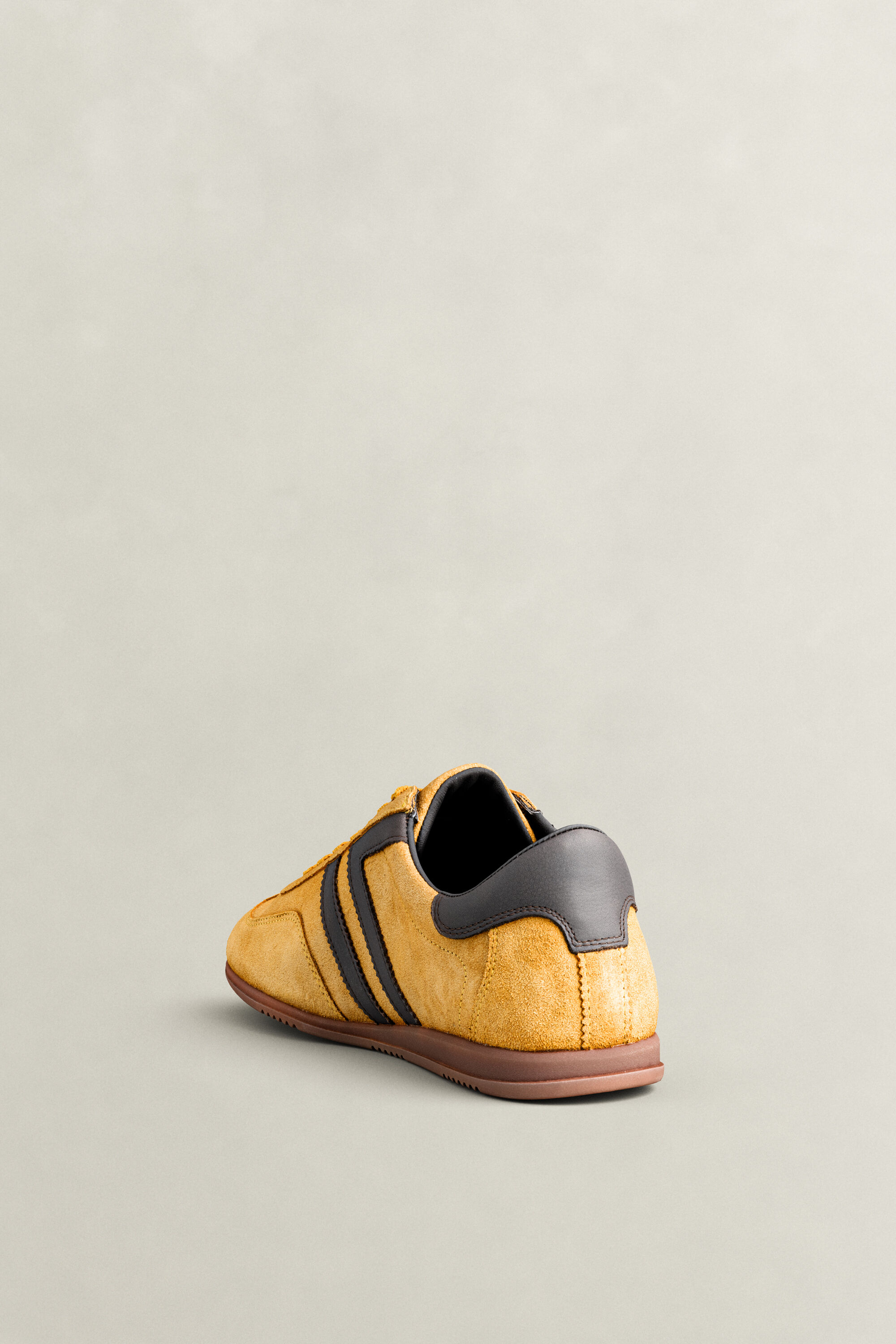 Spearclub sneakers i mocka