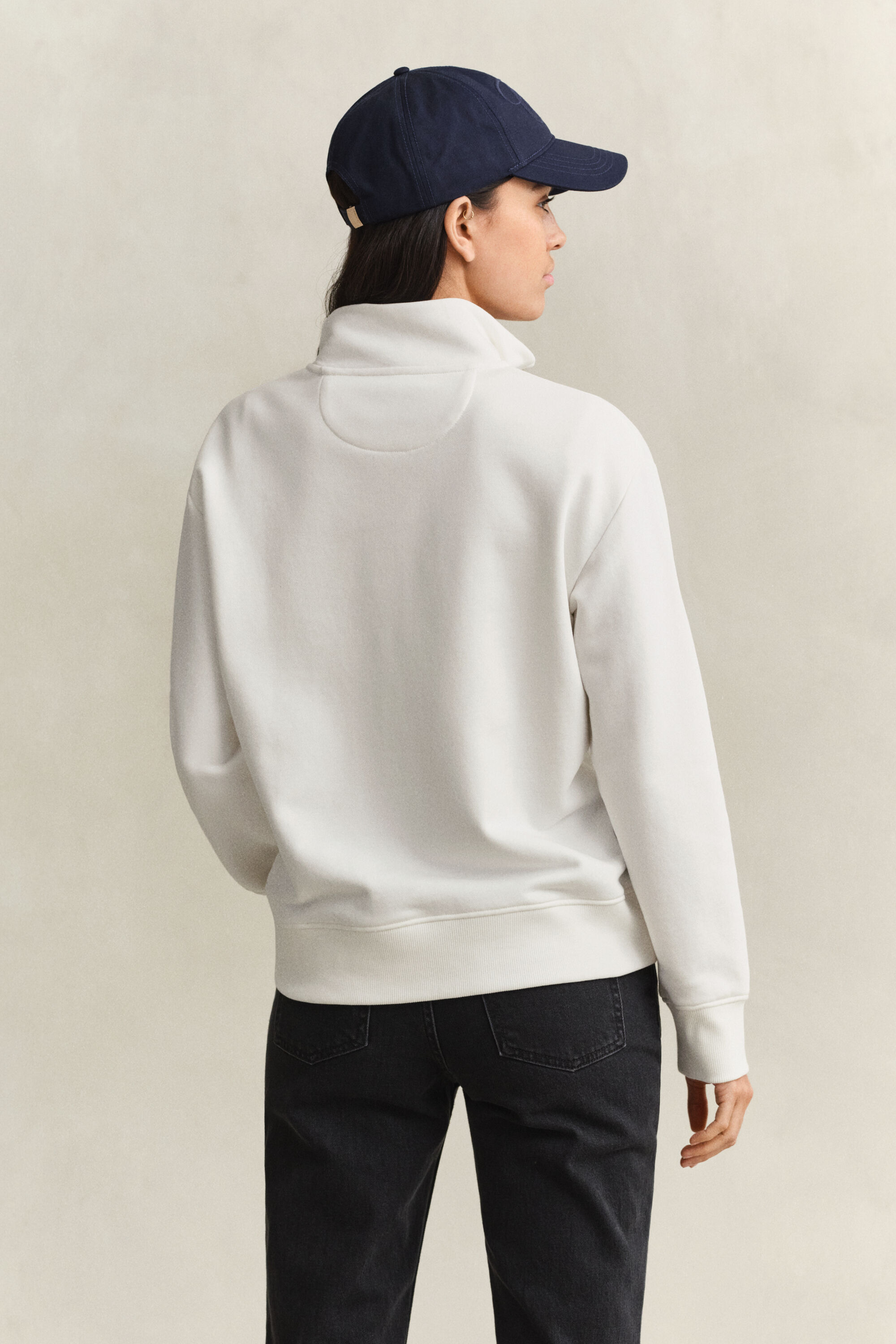 Shield sweatshirt med dragkedja vid halsöppningen