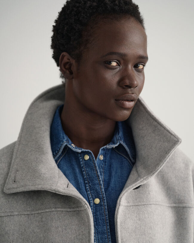 Cropped jacka i ullblandning