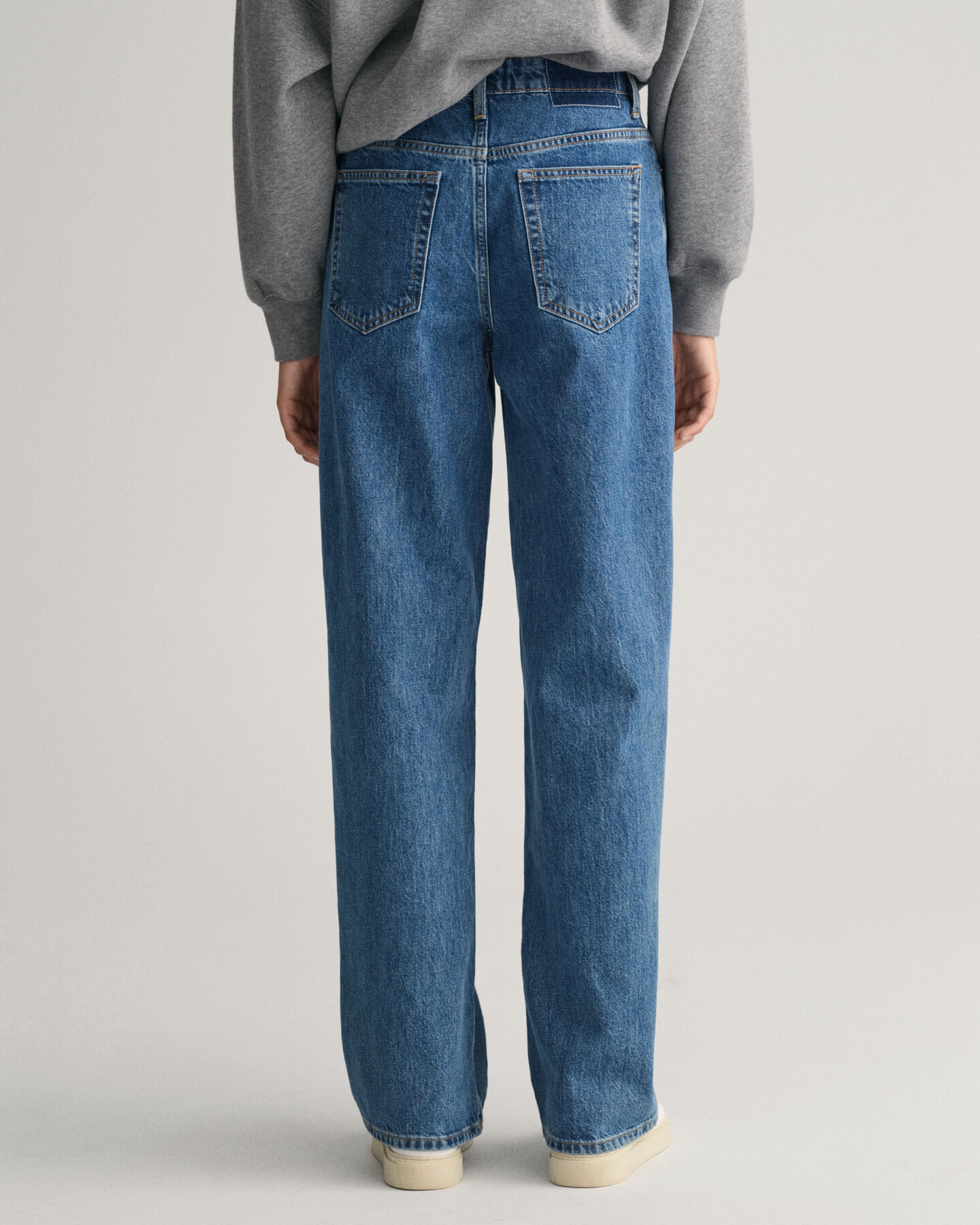 Jeans med raka, relaxed ben