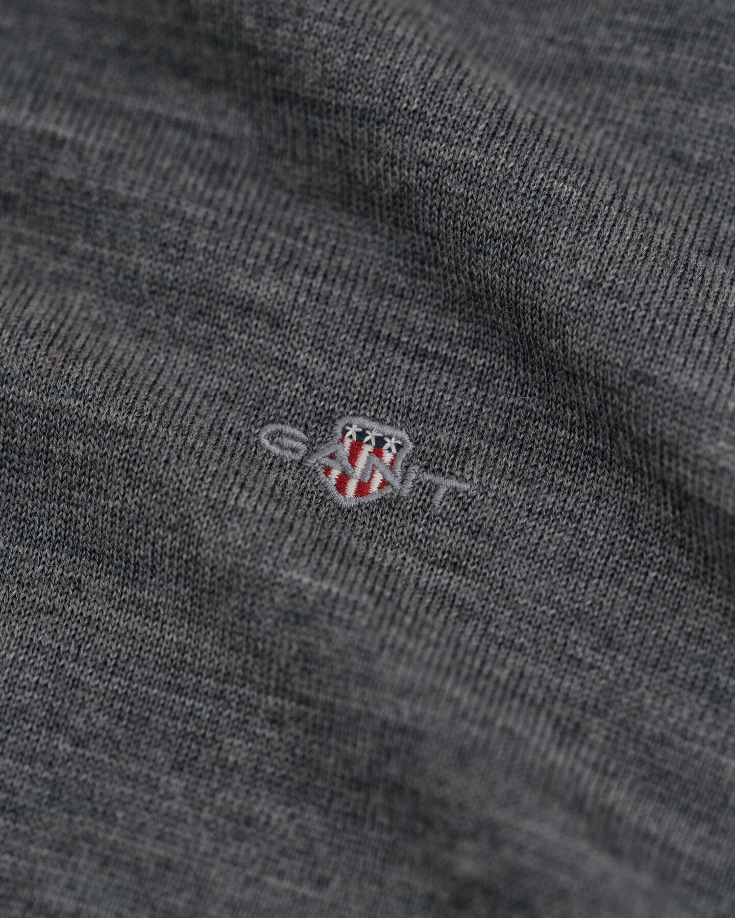 Teens rundhalsad tröja i extra fin merinoull