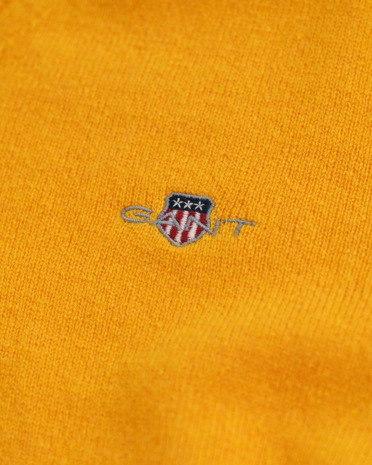 V-ringad tröja i superfin lammull