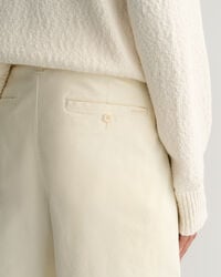 Relaxed fit shorts med veck