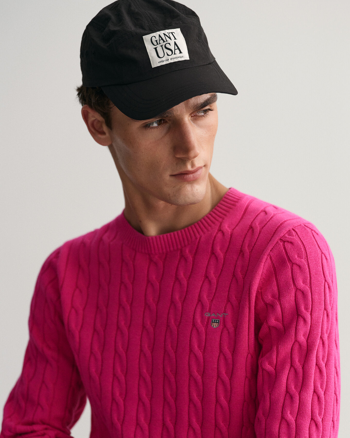 Kabelstickad crew neck bomullstr&ouml;ja