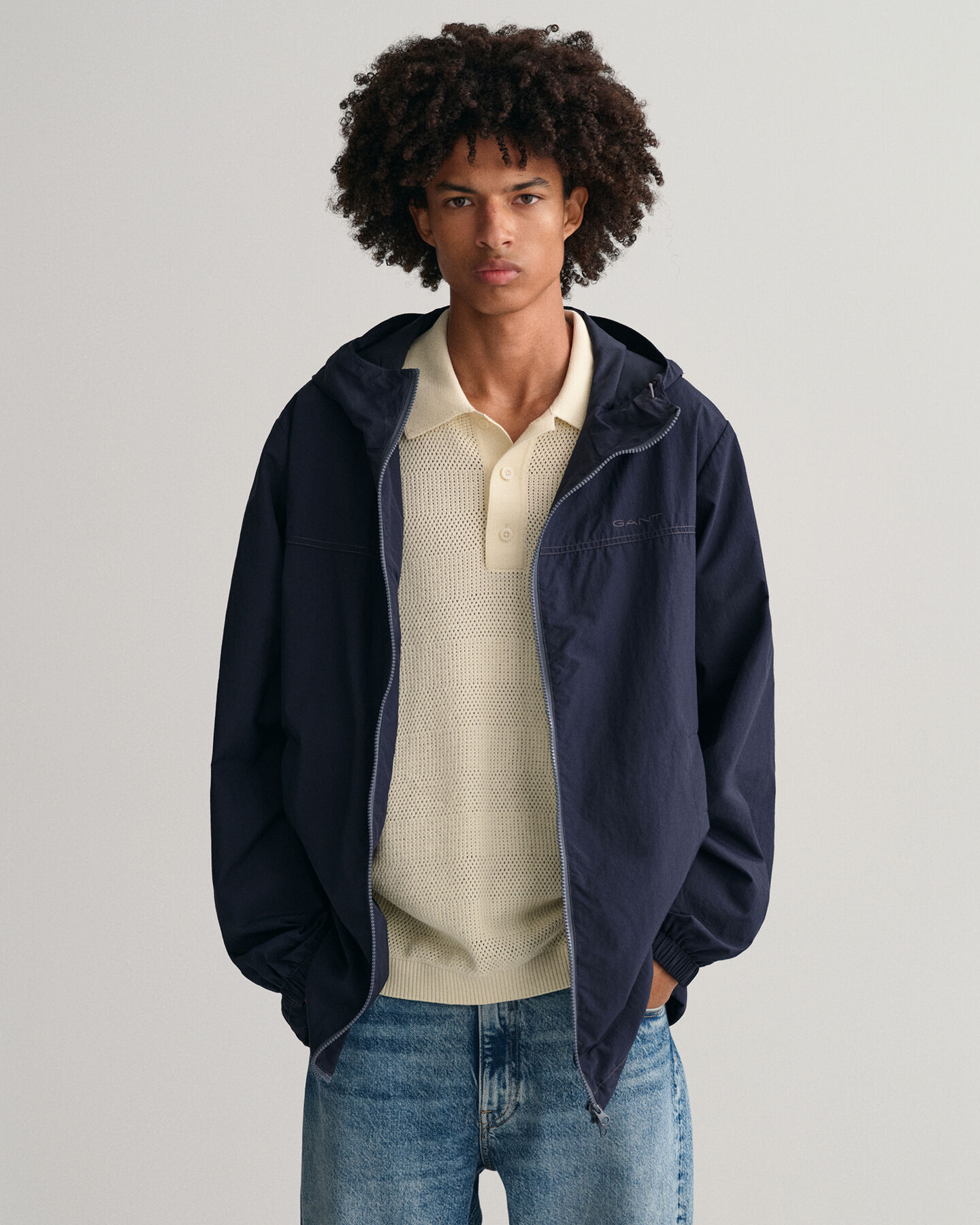 Lätt jacka med kapuschong