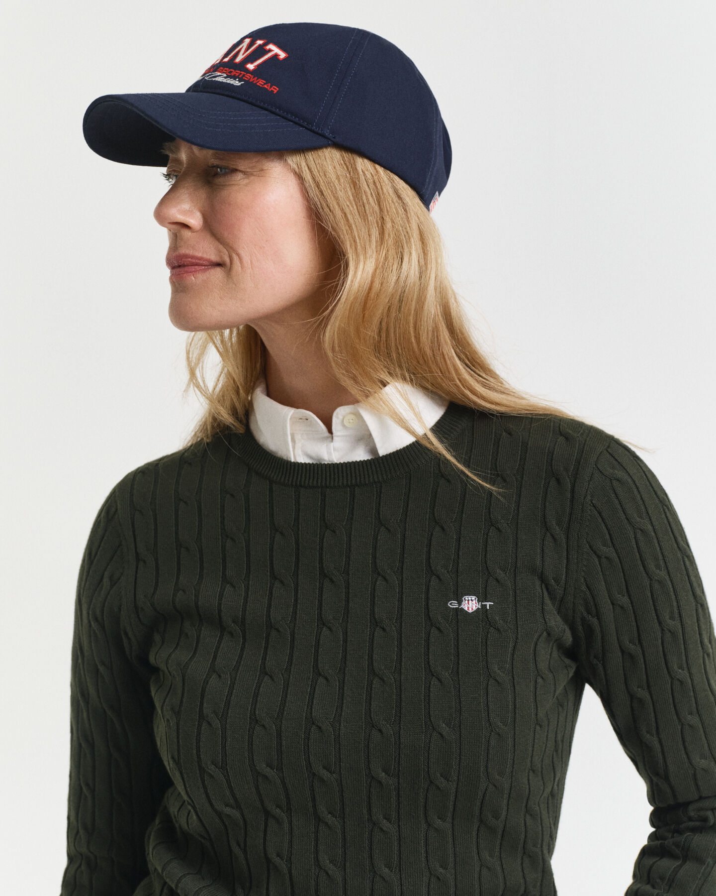 Kabelstickad tröja i bomullsstretch med rund hals