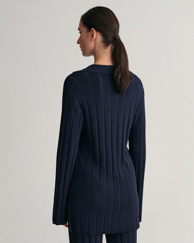 Ribbstickad tröja med öppen krage