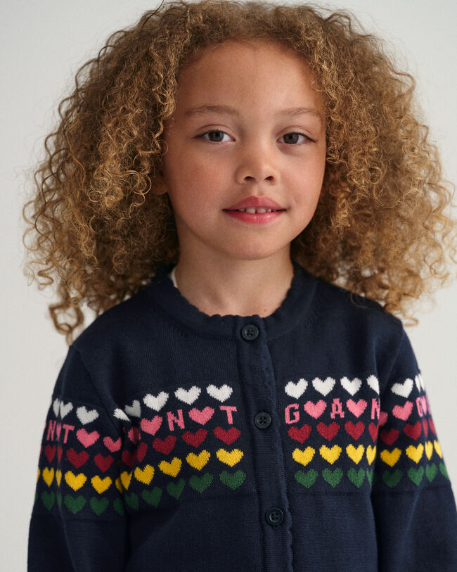 Girls stickad kofta med hjärtan