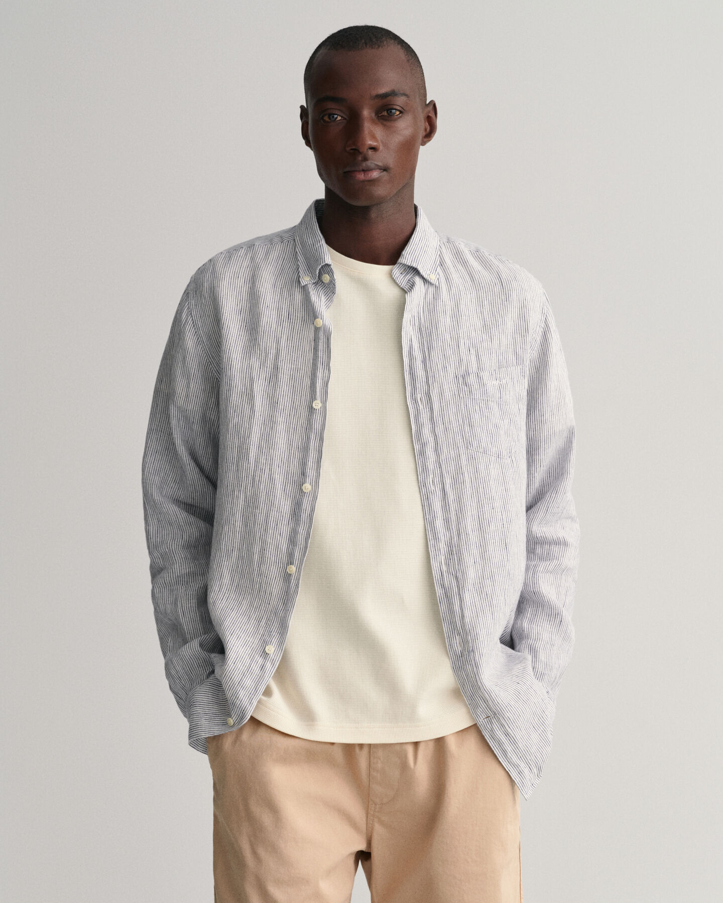 Regular fit randig linneskjorta