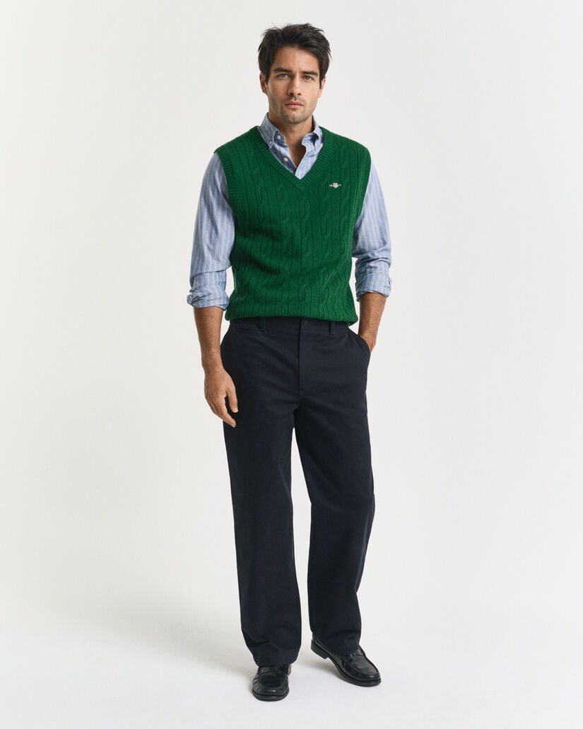 Kabelstickad väst i lammull