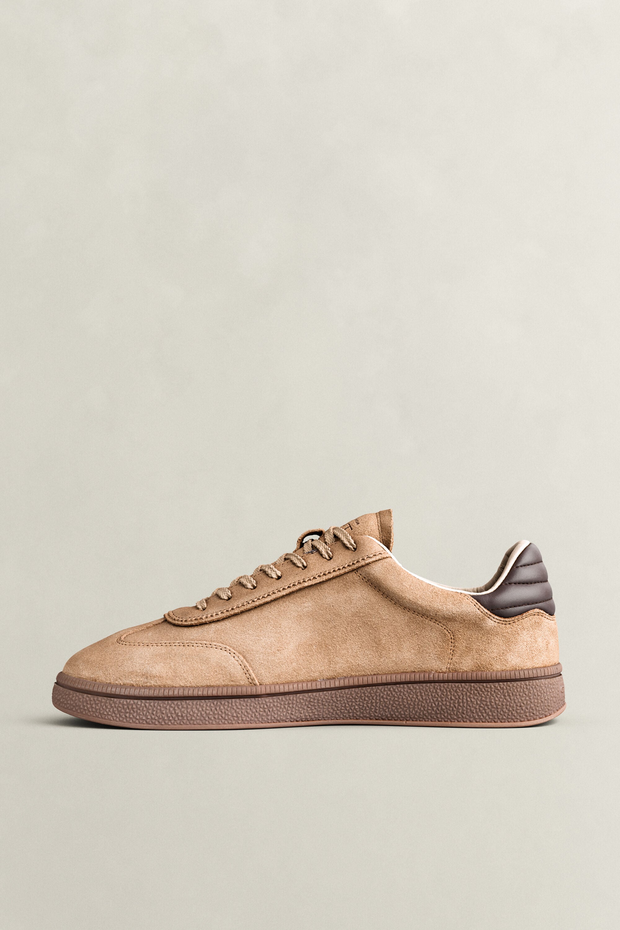 Cuzmo sneakers i mocka