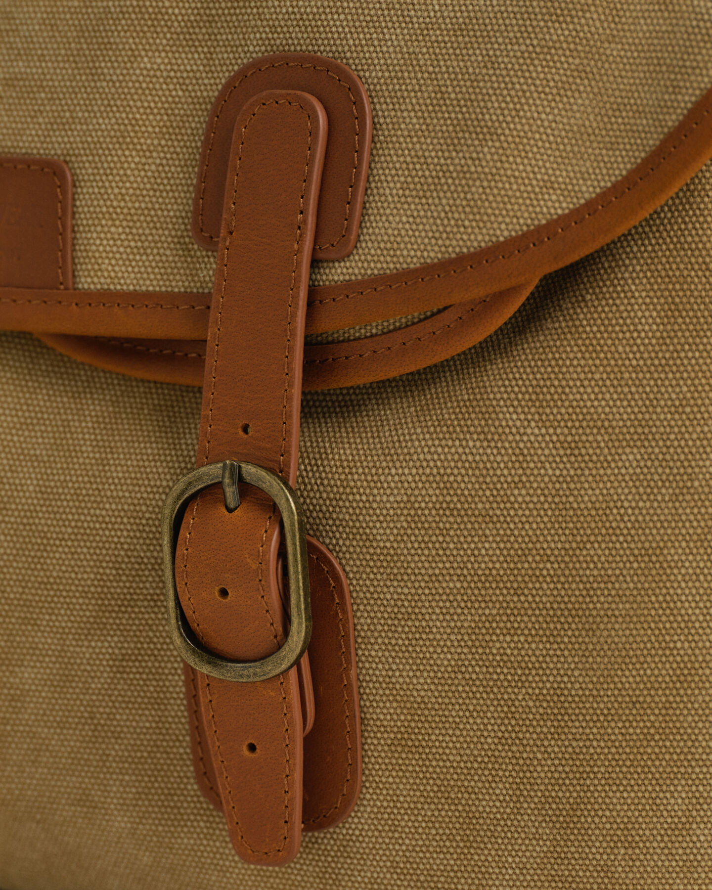 Fiskeväska i tvättad kanvas