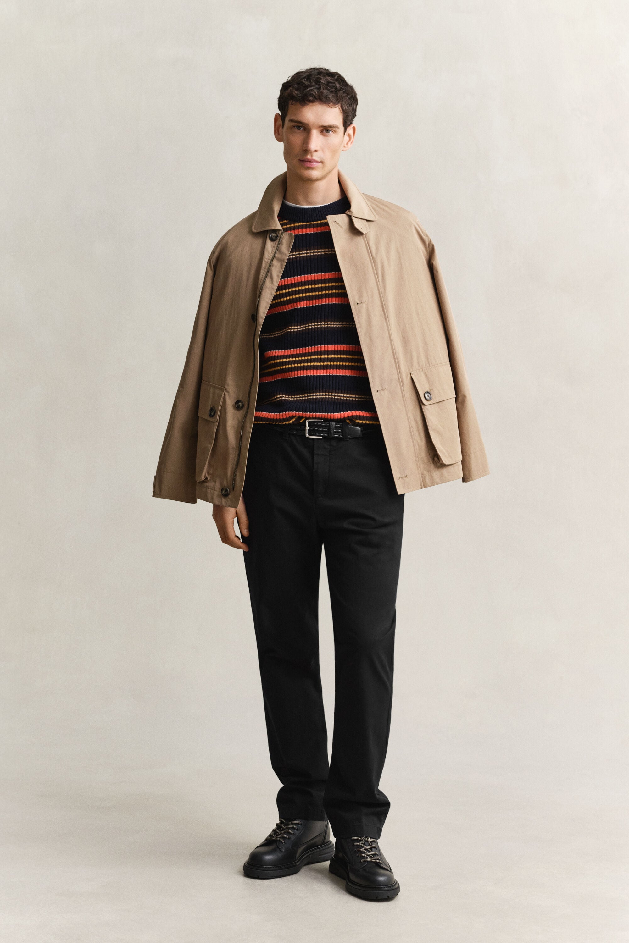 Klassiska chinos med regular fit