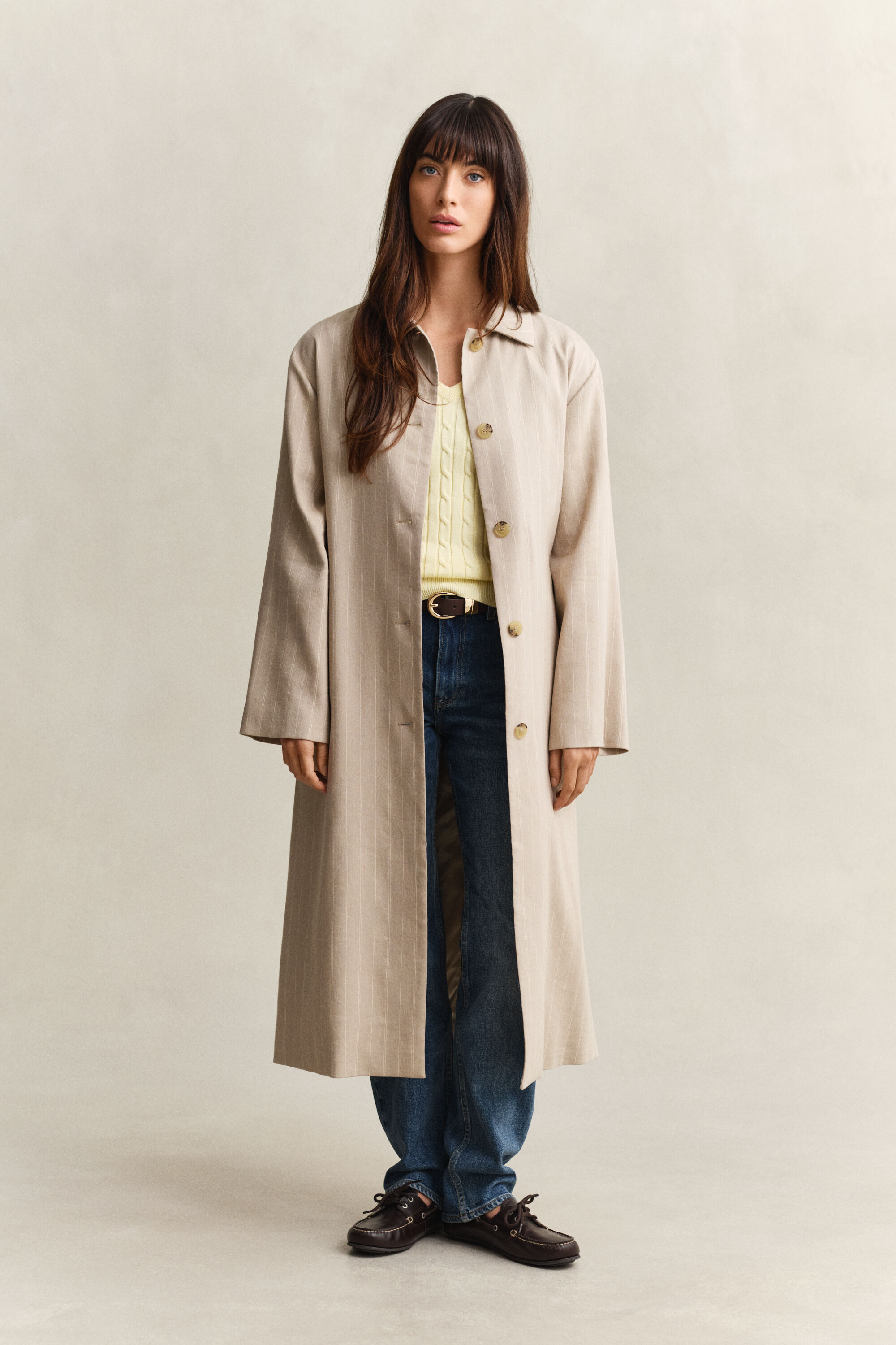 V-ringad kabelstickad tröja