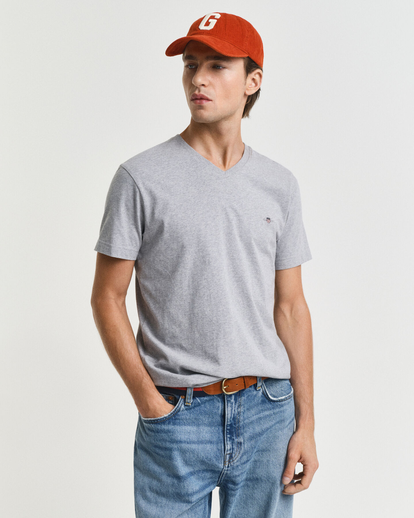 Slim fit Shield V-ringad T-shirt