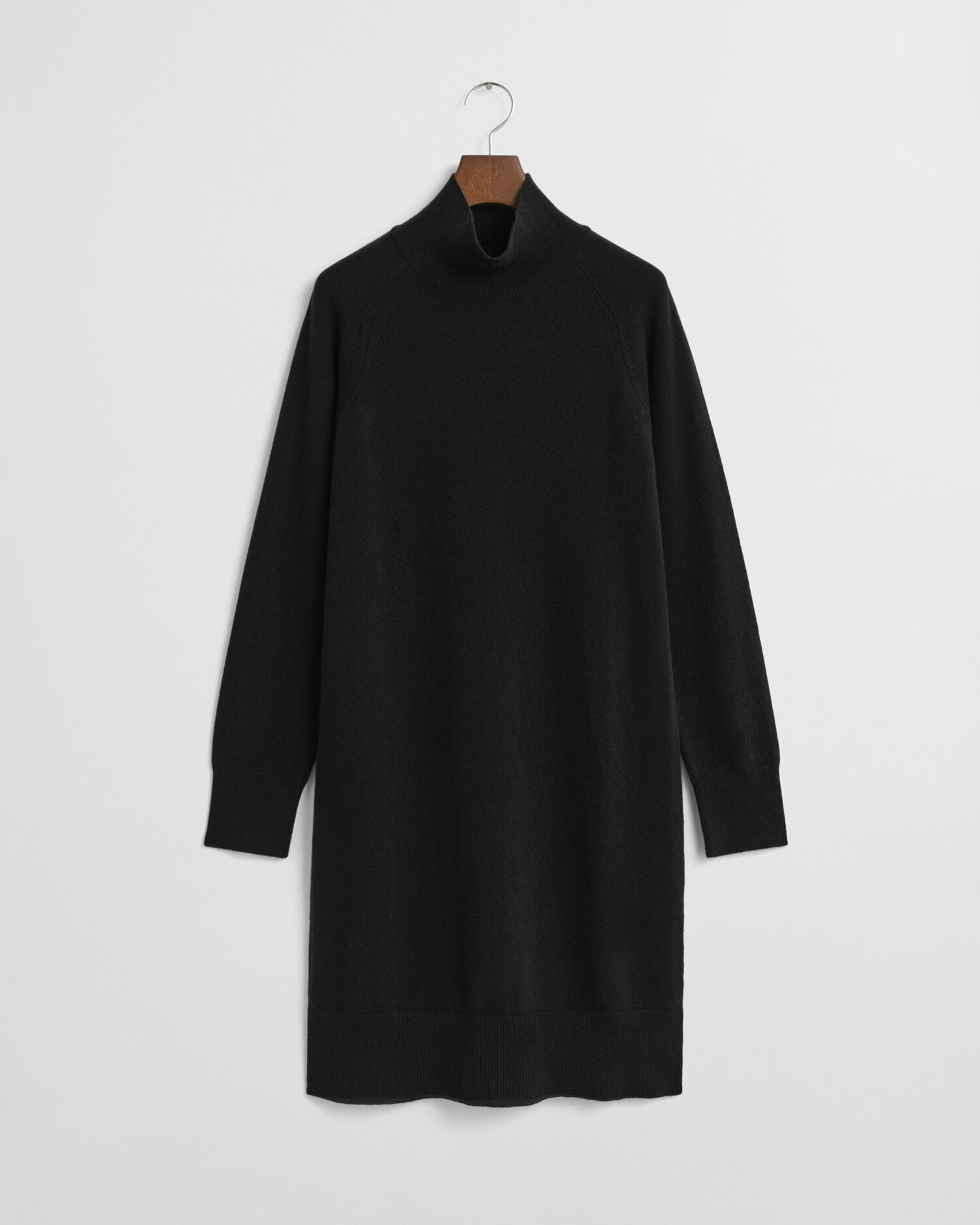 Stickad klänning i superfin lammull