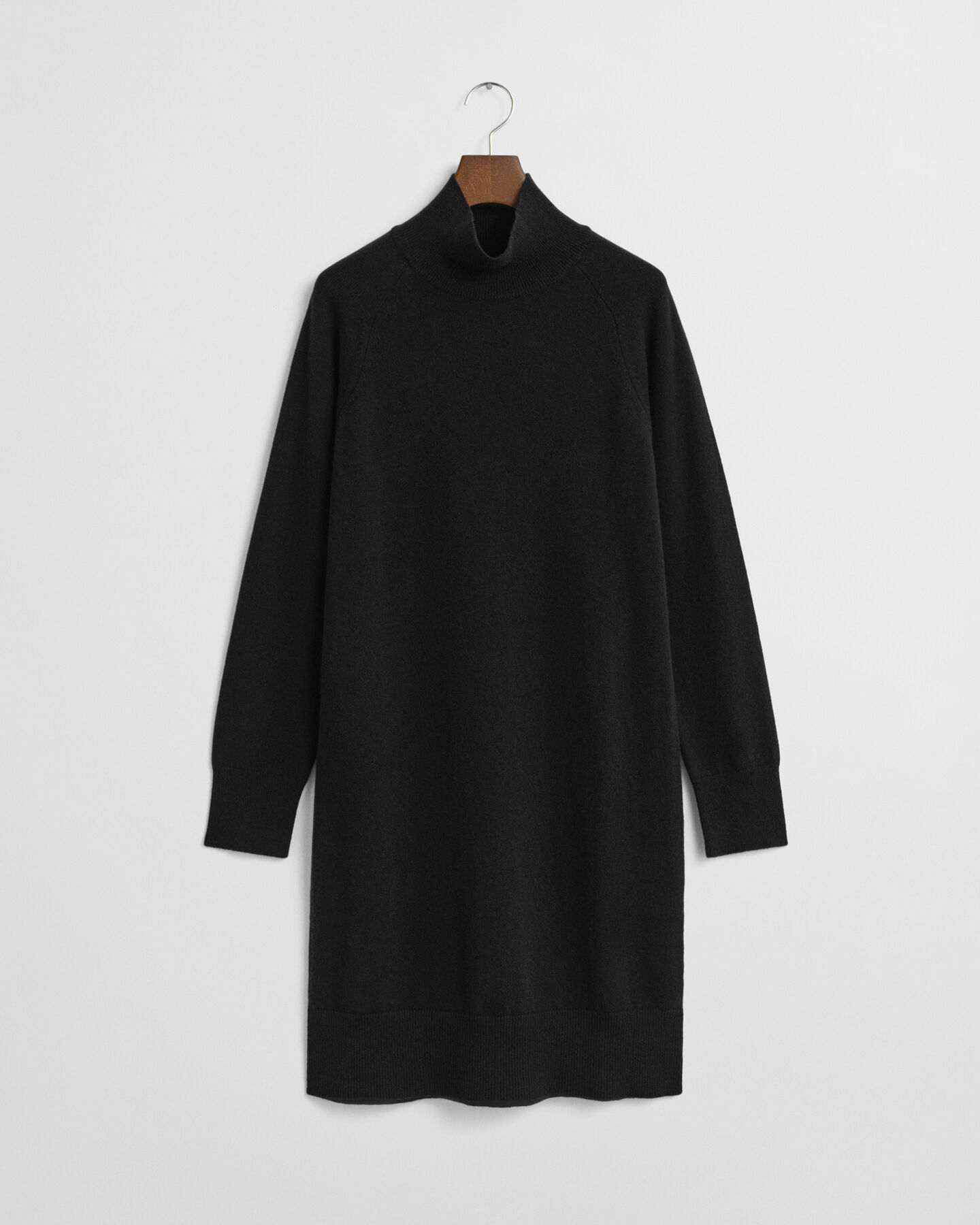 Stickad klänning i superfin lammull