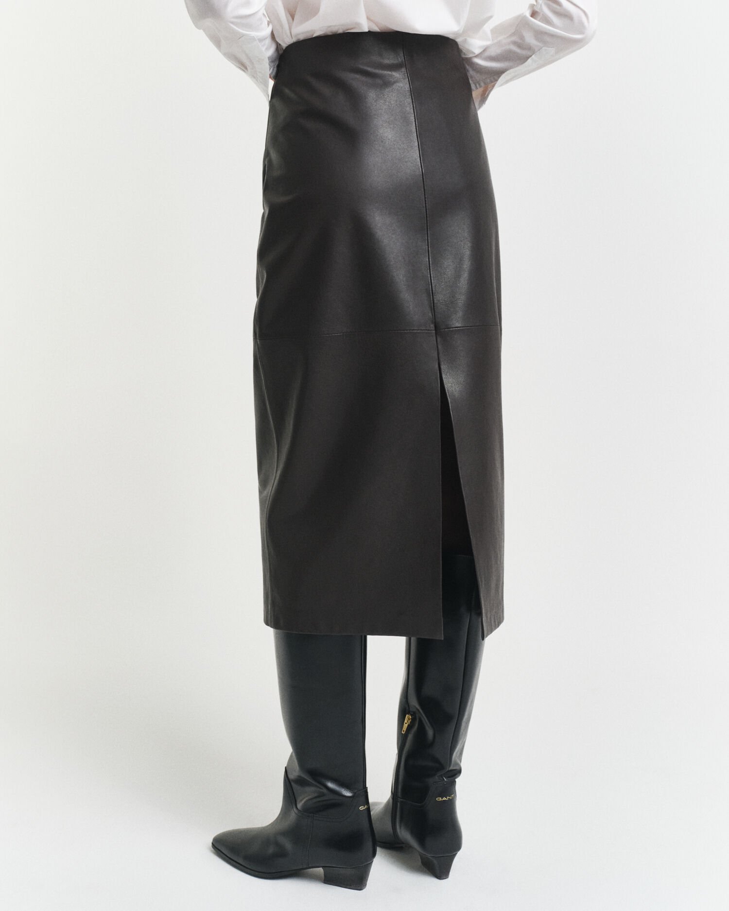 Midipennkjol i läder