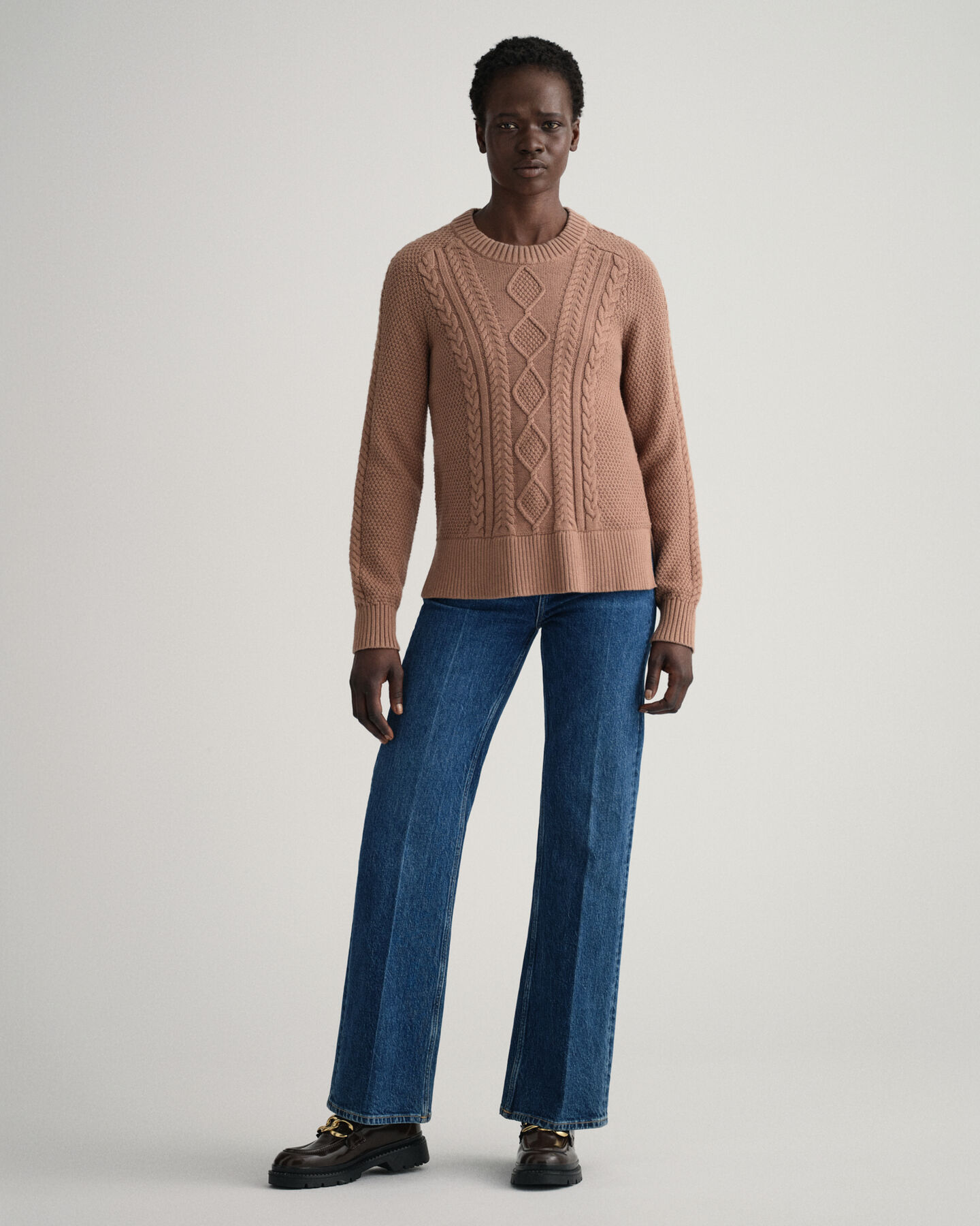 Kabelstickad crew neck tr&ouml;ja